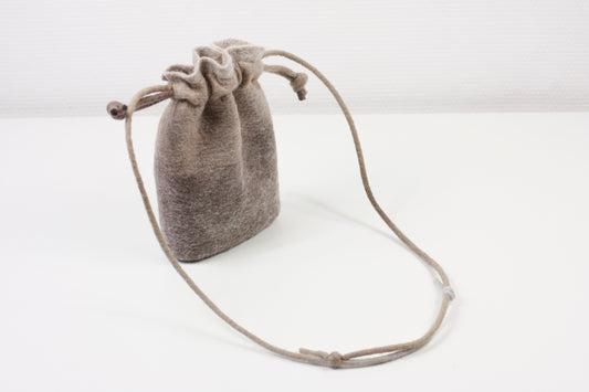 Drawstring crossbody bag gray brown felted wool BSW09